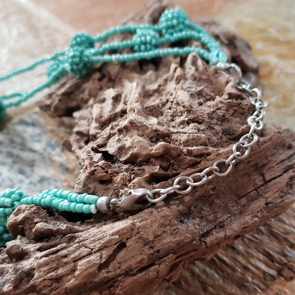 Fashion jewelry turquoise color bead necklace - Picture 2 of 3